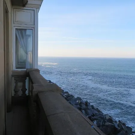 Romance By The Sea Apartamento San Sebastián